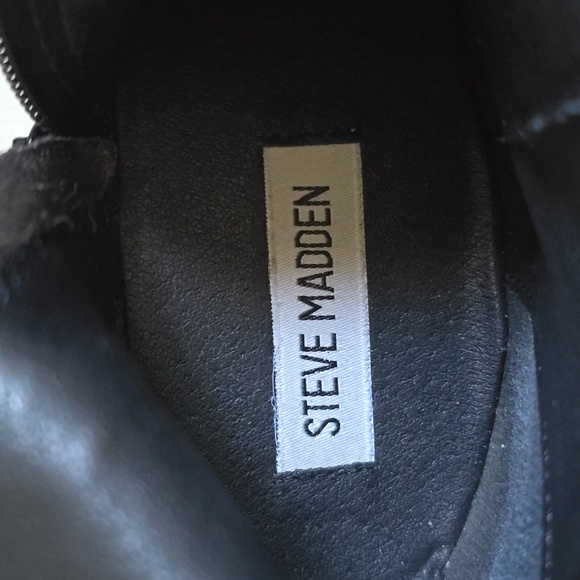 Steve Madden Black Distressed Brixton Engineer Moto Boot Size 8 - Picture 3 of 8